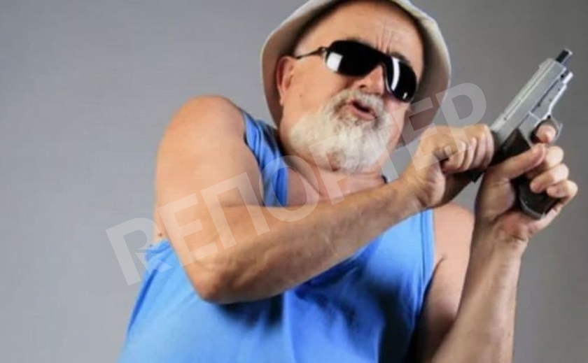 В пятницу, 13-го, 77-летний днепрянин случайно выстрелил в себя 18+ В пятницу, 13-го, 77-летний днепрянин случайно выстрелил в себя 18+