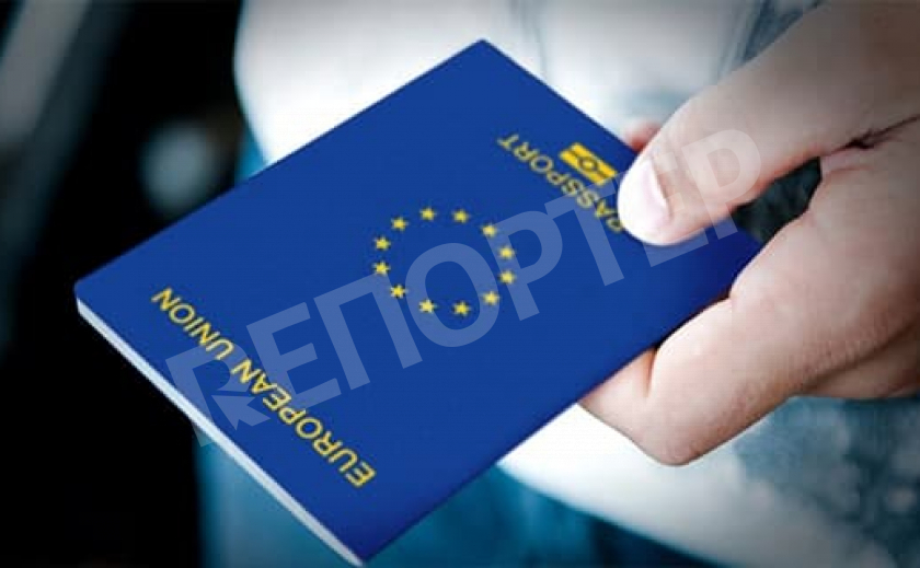 В Днепре и Запорожье больше не купишь липовый паспорт ЕС