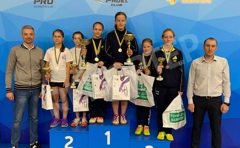 Юные бадминтонисты Днепра завоевали на «Київський каштан» 19 медалей