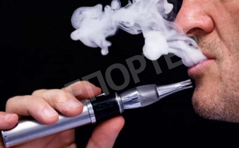 Народные депутаты поддержали законопроект о запрете курения электронных сигарет в общественных местах