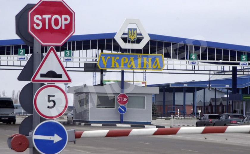 COVID-19: иностранцам упростили въезд в Украину