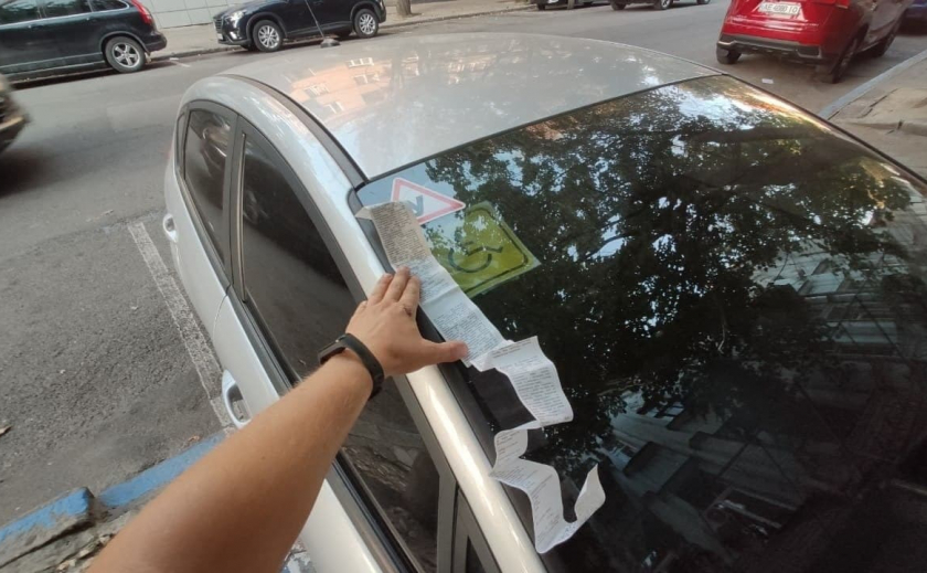 Ничего святого: в Днепре парковщики оффшорной фирмы оштрафовали ветерана АТО за правильную парковку