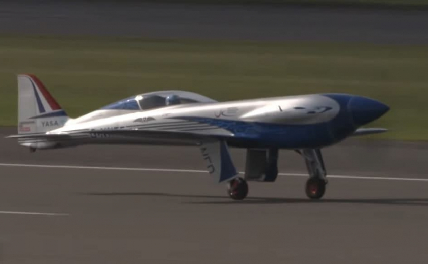 Полностью электрический самолет Spirit of Innovation совершил первый полет