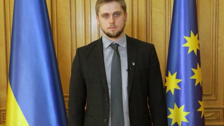 Губернатор Днепропетровщины поздравил жителей с праздником Пасхи