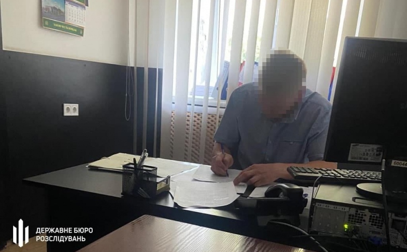 На Днепропетровщине осудят экс-начальника таможенного поста «Лиски» и его подчиненного На Днепропетровщине осудят экс-начальника таможенного поста «Лиски» и его подчиненного
