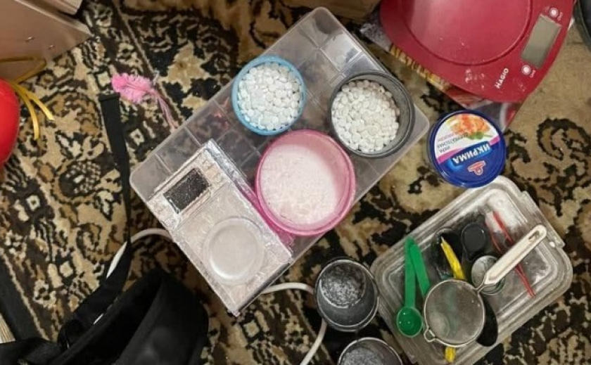 Полиция «накрыла» наркогруппировку, сбывавшую метадон на Днепропетровщине, Киевщине и в столице