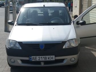 В Днепре автохам угрожал прохожим пистолетом