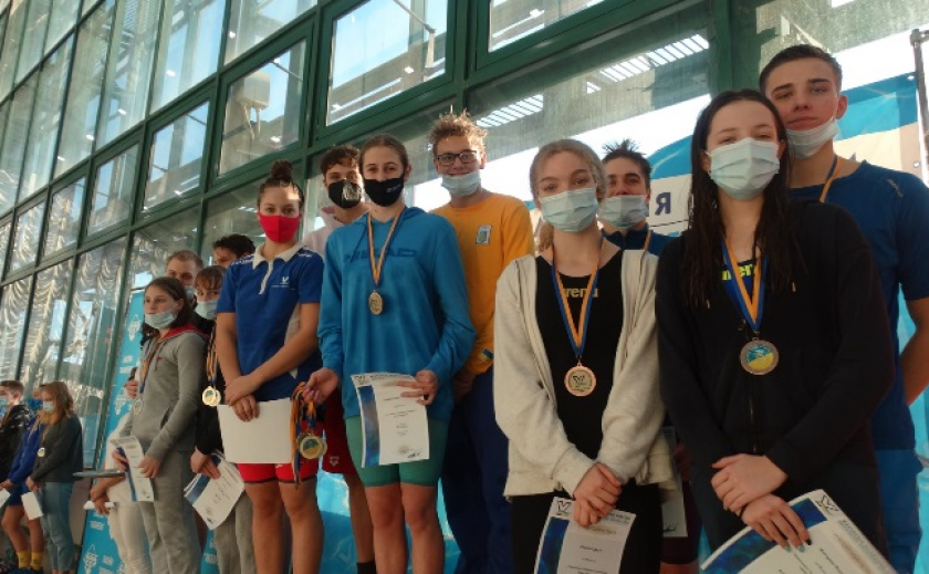 Пловцы-юниоры Днепропетровской и Запорожской областей вошли в ТОП-3 на чемпионате Украины