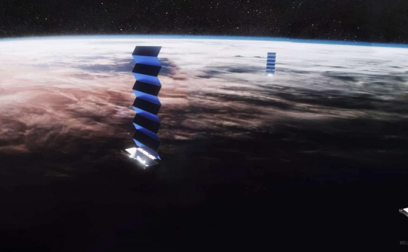 Спутники Илона Маска столкнулись с космической стихией