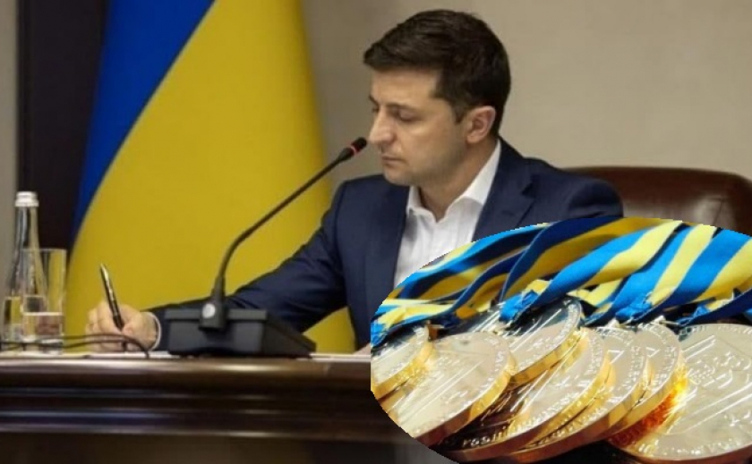 Трое спортсменов из Днепра и Кривого Рога и их тренеры получили стипендии Президента Украины