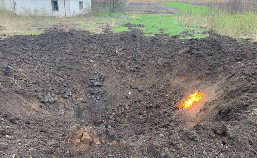 В результате нанесения ракетного удара по Днепровскому району повреждена газовая труба