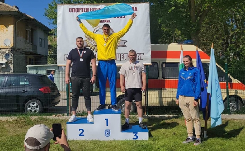 Легкоатлет Никита Нестеренко из Днепра выиграл соревнования по метанию диска в Болгарии