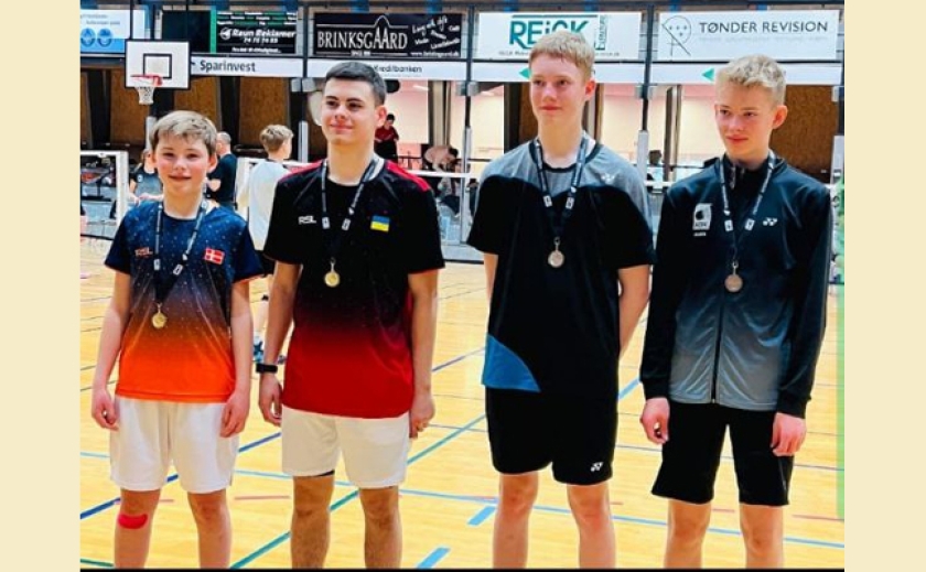 Девятиклассник Федор Тюрин стал абсолютным победителем турнира по бадминтону в Дании