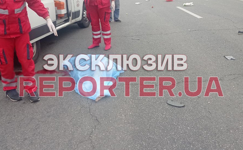 В Днепре на Слобожанском проспекте сбили пешехода: женщина погибла на месте