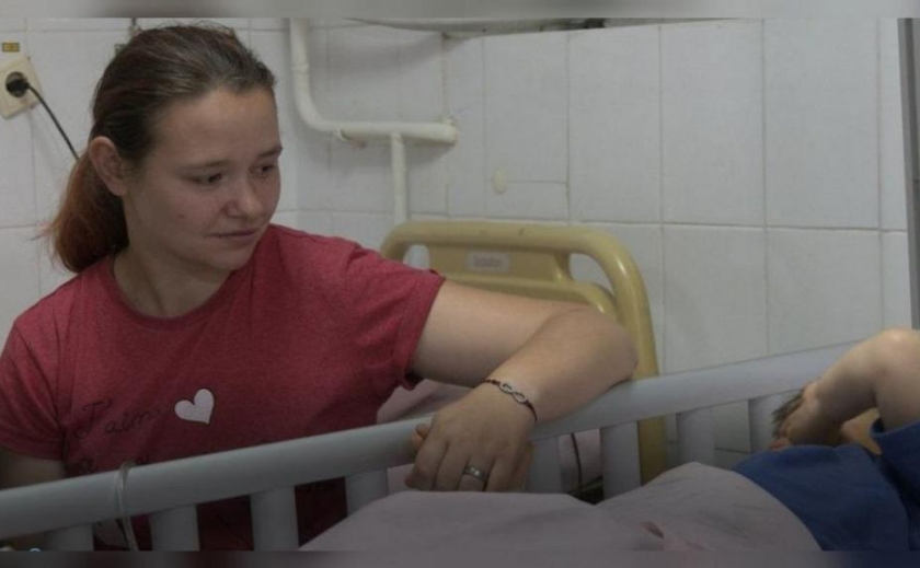 В Днепре спасают 3-летнего Дениса из Харьковской области