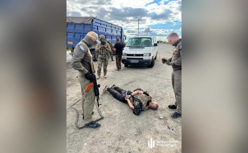 На границе Днепропетровской и Донецкой областей задержаны псевдовоенные: что известно