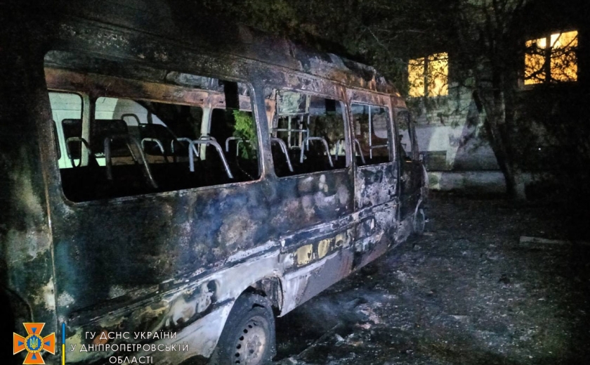 Вогняна неділя: у Дніпрі два рази палав приватний сектор, згорів автобус
