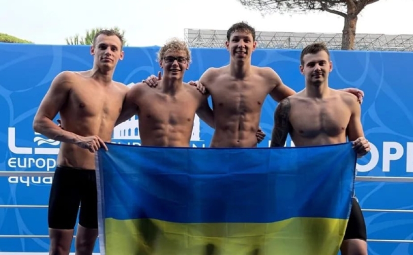 Плавці з Дніпра, Кривого Рогу та Запоріжжя встановили національний рекорд на ЧЄ в Італії