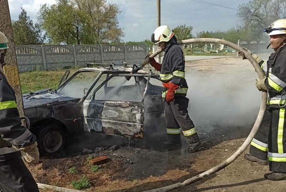 Машины на Днепропетровщине горят одна за другой