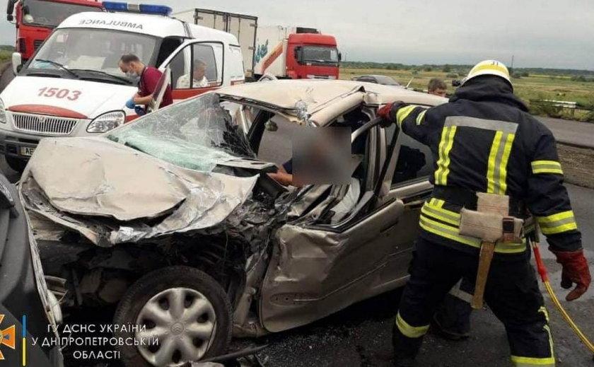 На автошляхах Дніпропетровської області загинуло 158 людей