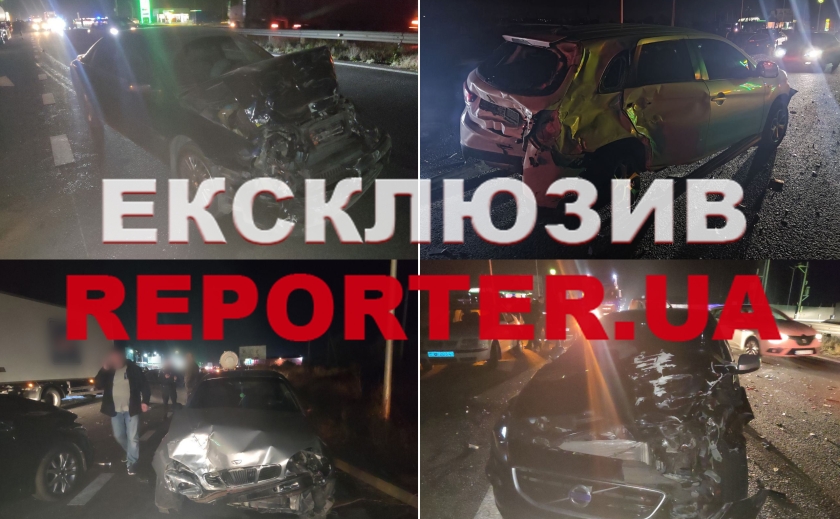 На Донецькому шосе у Дніпрі зіткнулися 8 авто