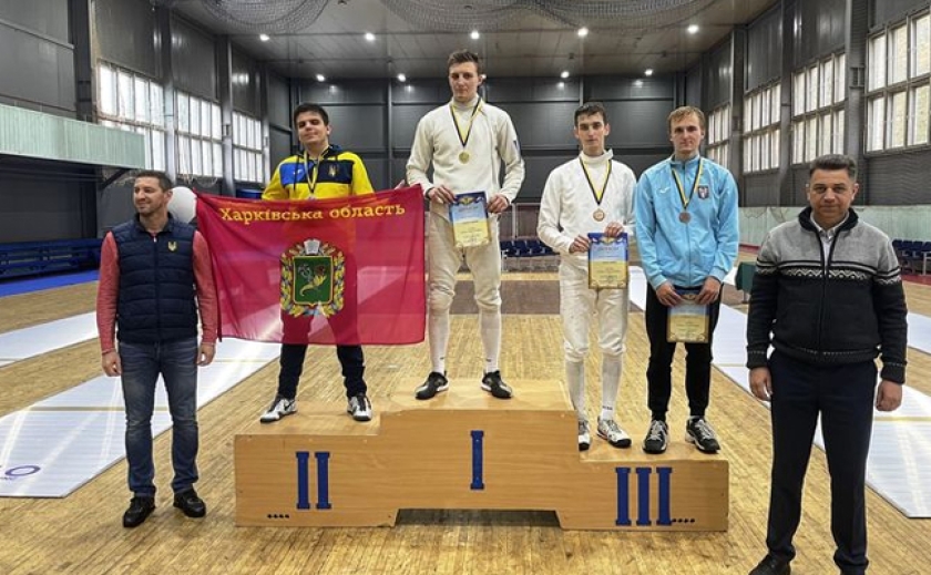Шпажисти з Дніпра завоювали на чемпіонаті України «золото» та командну «бронзу»