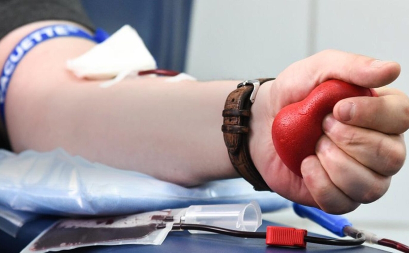 «Здай кров – врятуй життя»: мешканці Дніпропетровщини можуть стати донорами