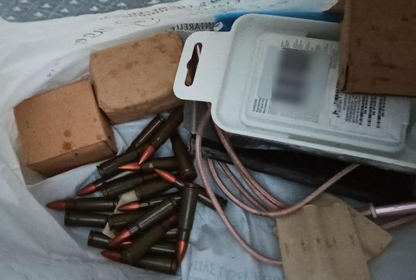Разгуливал по Слобожанскому проспекту с боевым арсеналом в пакете