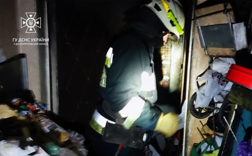 Дніпровські рятувальники приборкали пожежу на 14-му поверсі: подробиці