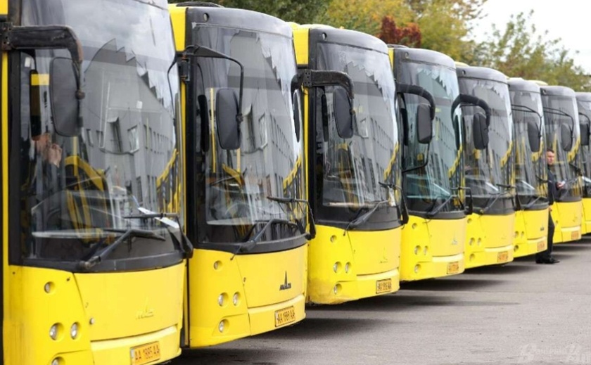 З 11 січня частина автобусів Дніпра повернеться до звичних маршрутів З 11 січня частина автобусів Дніпра повернеться до звичних маршрутів