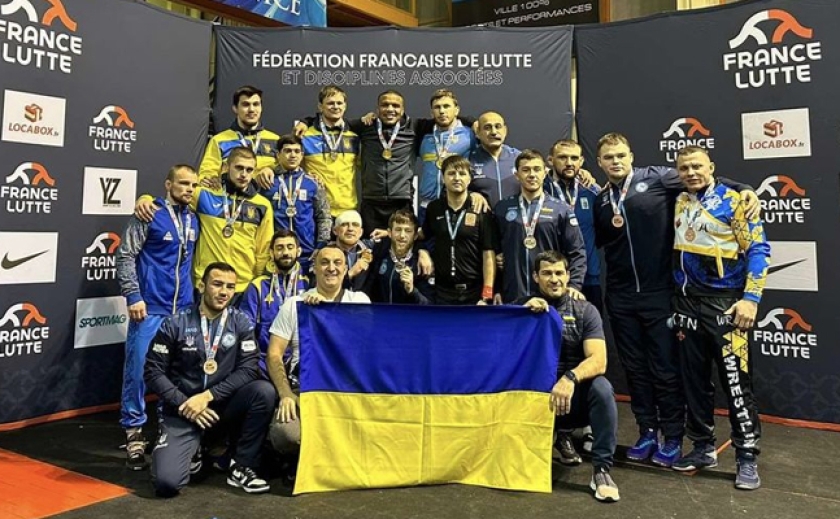 Борці з Дніпра та Запоріжжя стали призерами Гран-прі Франції