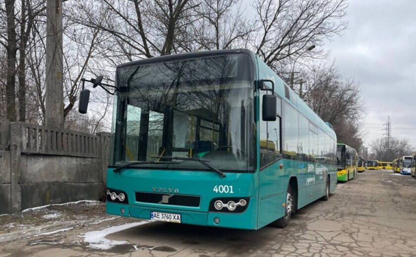Працюють в години пік: Сьогодні, 2 лютого, в Дніпрі перевозять пасажирів 18 технічних рейсів електротранспорту