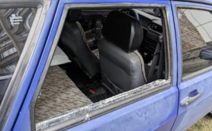 У Дніпрі затримали серійного автомобільного крадія: він обніс автівки на проспекті Гагаріна