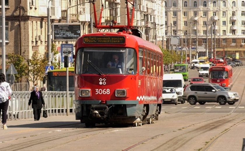 Додали трамваїв та тролейбусів: Сьогодні, 10 лютого, в Дніпрі електротранспорт працює в години пік