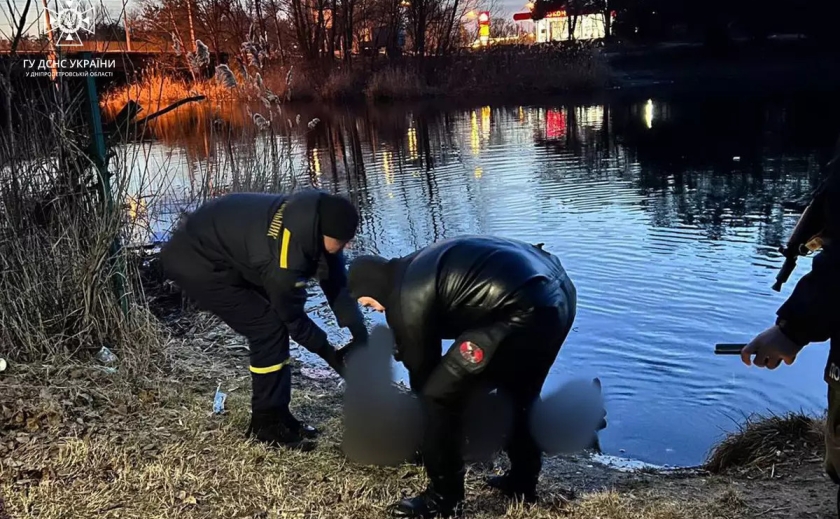 В АНД районі Дніпра знайшли труп у воді