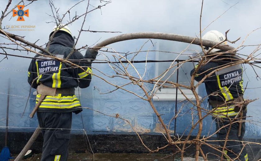 На пожежі у Дніпровському районі загинуло двоє людей