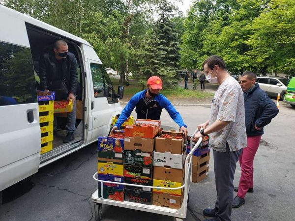 Днепровских медиков потянуло на клубничку