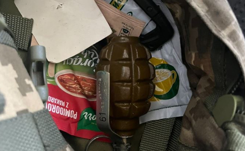 На вокзалі Дніпра у пасажира знайшли гранату: деталі