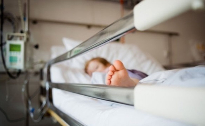 Кома та тяжкий стан: у Дніпрі рятують 1,5-річного хлопчика