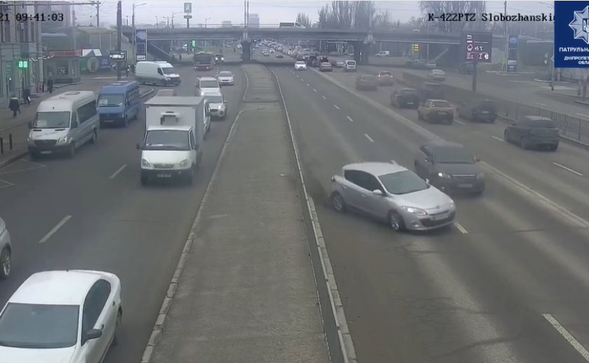 Смертельна ДТП на Слобожанському проспекті у Дніпрі: зіткнулися 4 авто