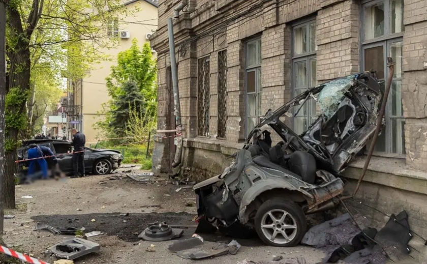 Авто розірвало навпіл: подробиці смертельної ДТП на Січових Стрільців у Дніпрі