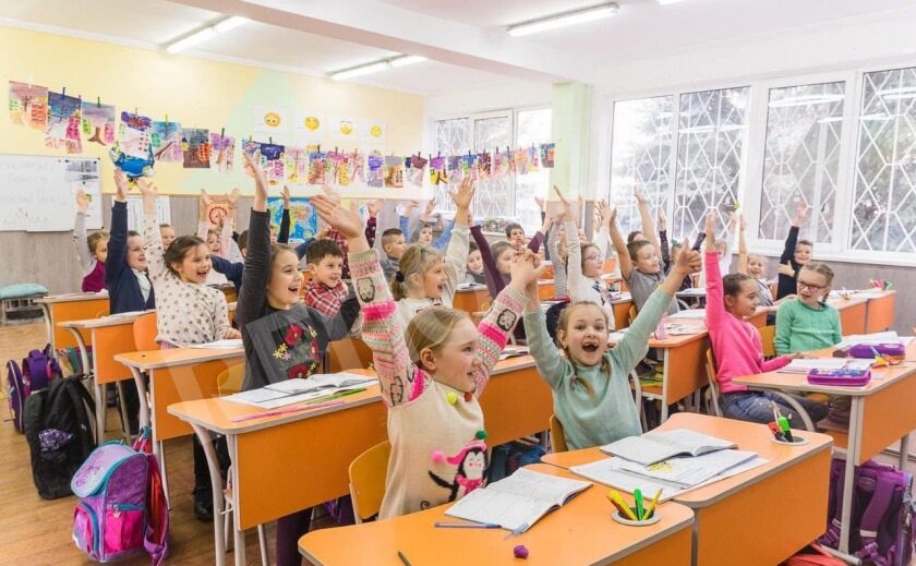 Днепровские педагоги спросят у своих учеников о проблемах