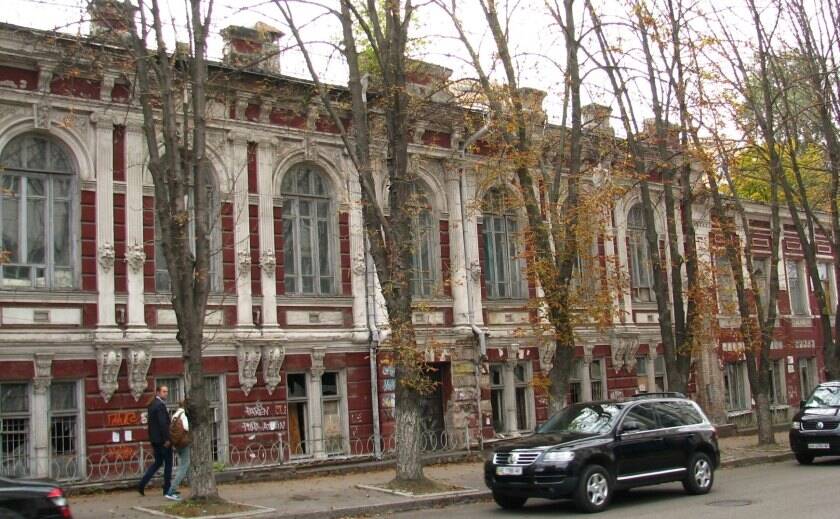 У Дніпрі планують перекрити рух на узвозі Крутогірному: подробиці