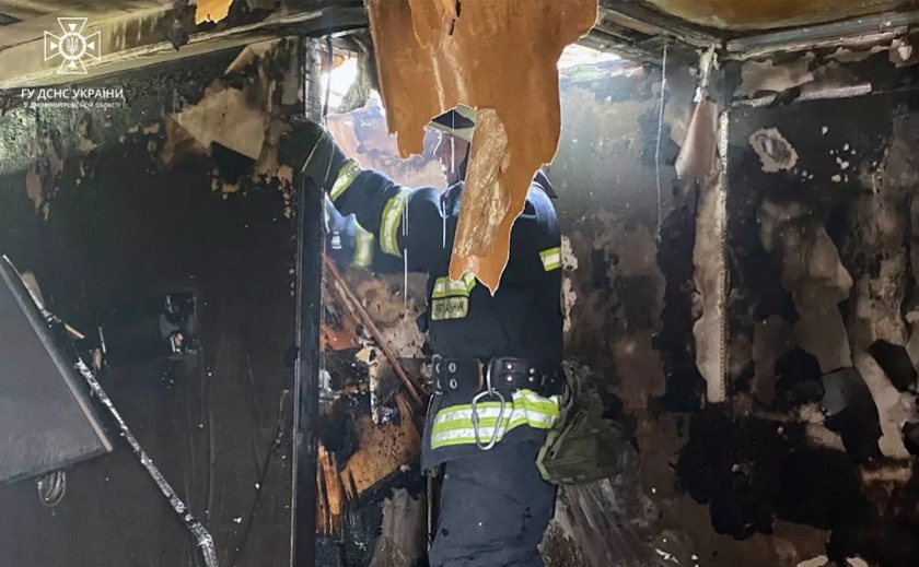 Вогнеборці Дніпра ліквідували пожежу в житловому будинку