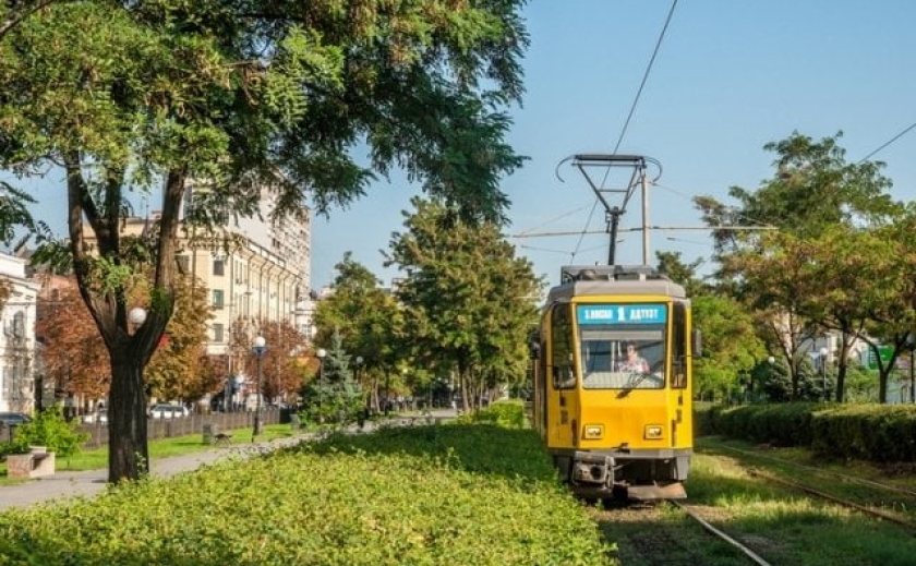 У Дніпрі 1 серпня деякі трамваї змінять свої маршрути