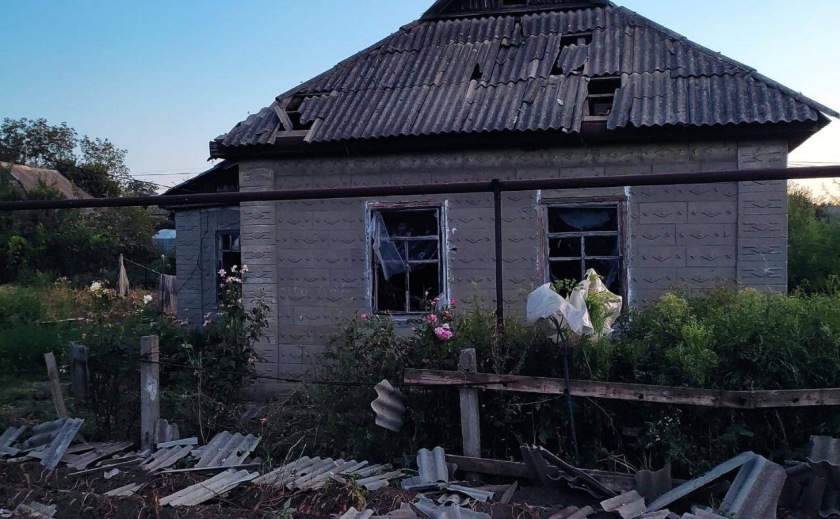 Ворог обстріляв три громади на Дніпропетровщині: безпекова ситуація на ранок 10 серпня
