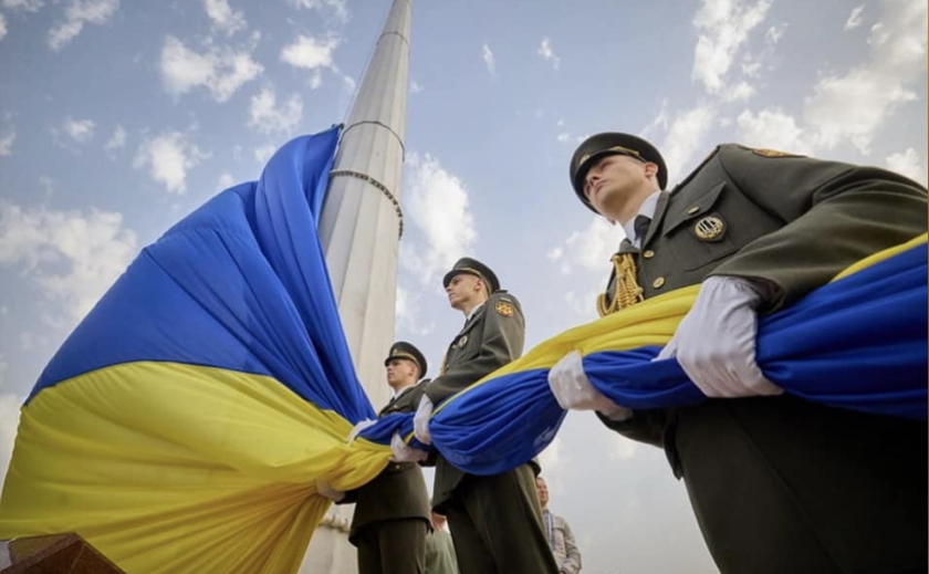 «Український прапор стане символом Перемоги!», – Загід Краснов привітав українців зі святом