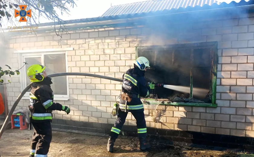 Вогнеборці ліквідували займання житлового будинку у Дніпровському районі