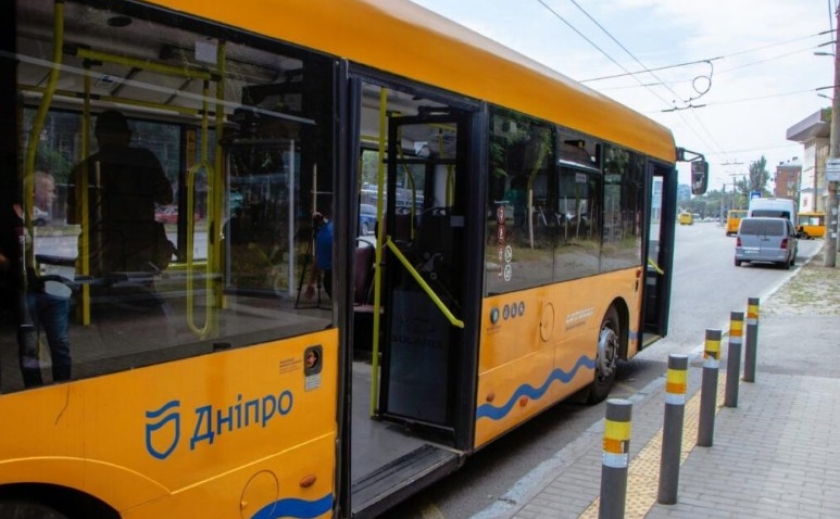 У Дніпрі 18 вересня внесено зміни у рух громадського транспорту