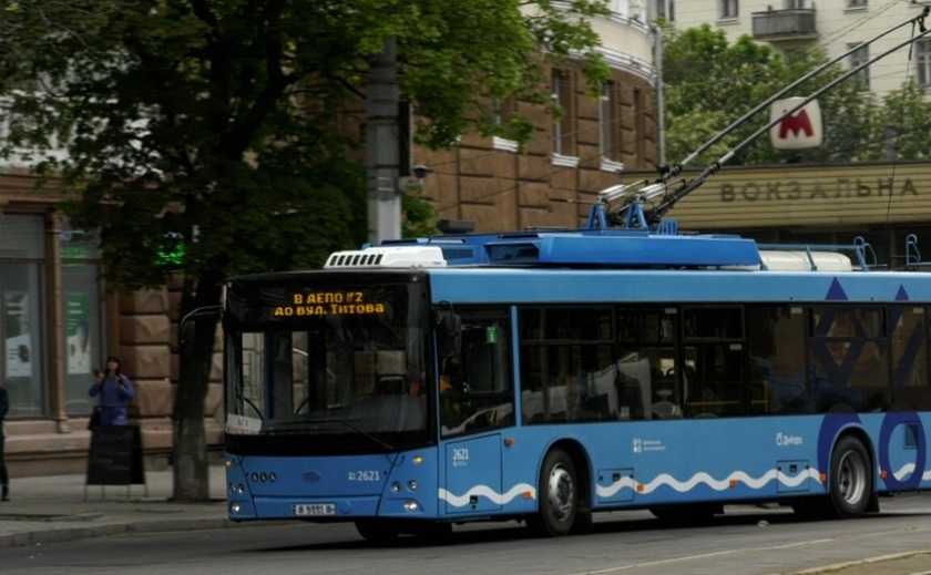 У Дніпрі тролейбуси №5 на чотири дні змінять маршрут